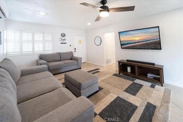 1354 S Maple, Escondido, CA 92025