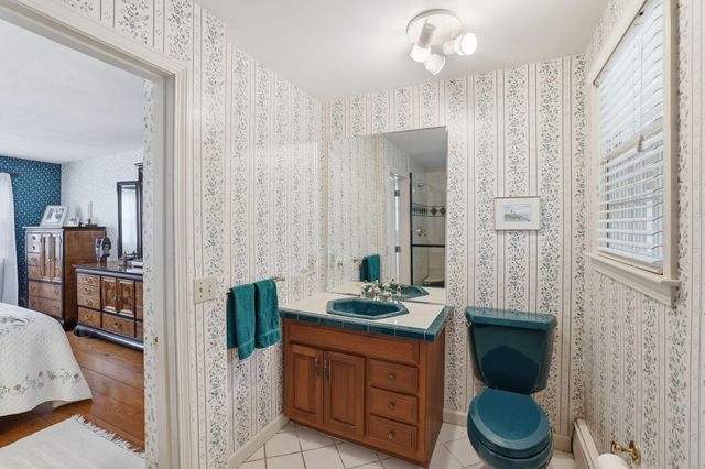 13 Robert Lane, West Harwich, MA 02671