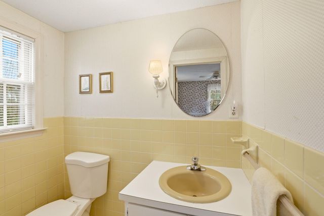 13 Robert Lane, West Harwich, MA 02671