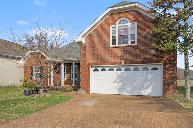 4717 Crystal Brook Dr, Antioch, TN 37013