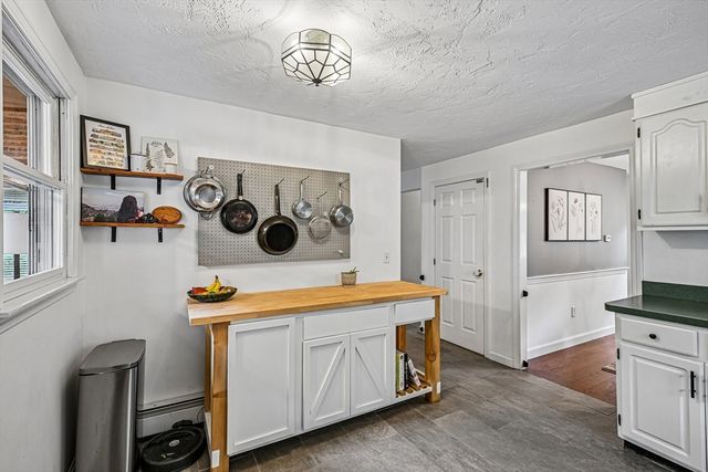 69 Gates St, Framingham, MA 01701