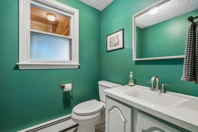 69 Gates St, Framingham, MA 01701