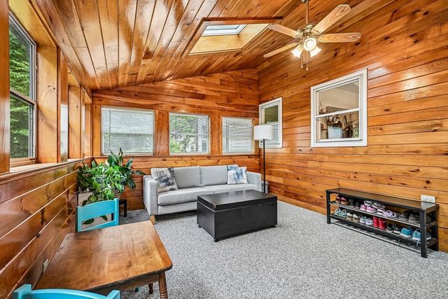 69 Gates St, Framingham, MA 01701