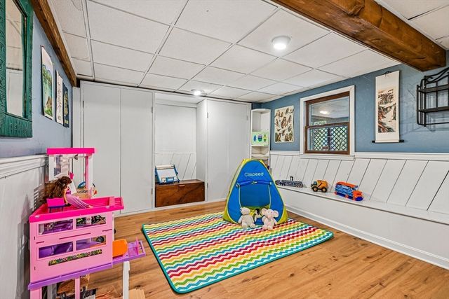 69 Gates St, Framingham, MA 01701