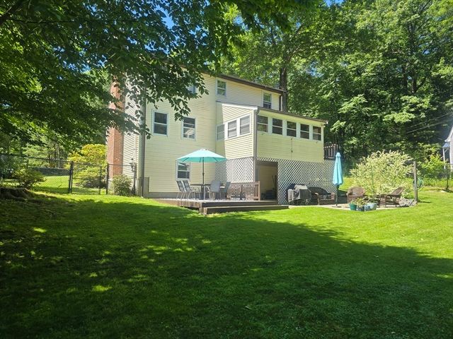 69 Gates St, Framingham, MA 01701