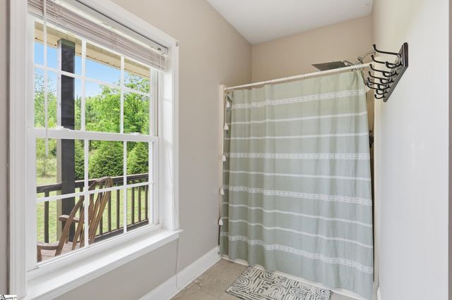 274 Circle Drive, Pendleton, SC 29670