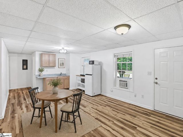 274 Circle Drive, Pendleton, SC 29670