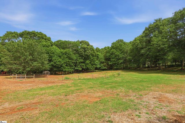 274 Circle Drive, Pendleton, SC 29670