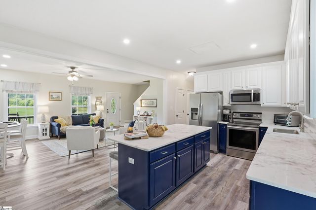 274 Circle Drive, Pendleton, SC 29670