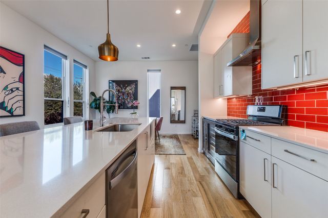 3812 San Jacinto Street 201, Dallas, TX 75204