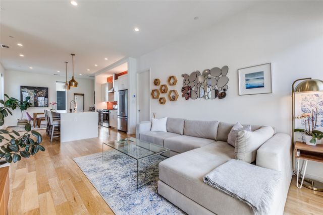 3812 San Jacinto Street 201, Dallas, TX 75204