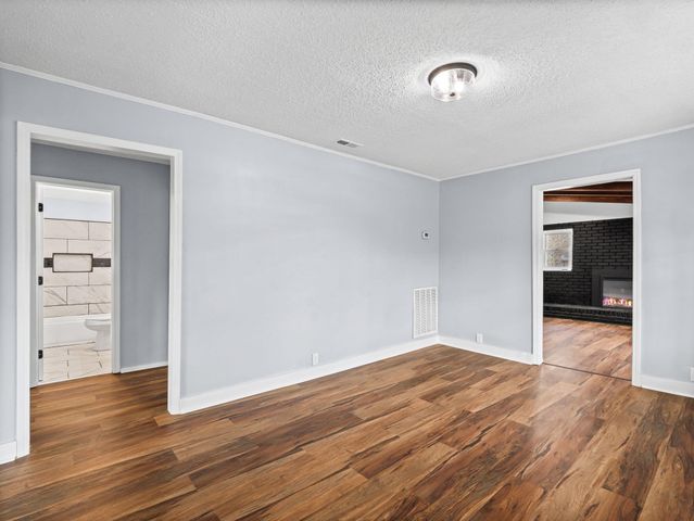 303 Sarratt Ave, Gaffney, SC 29341