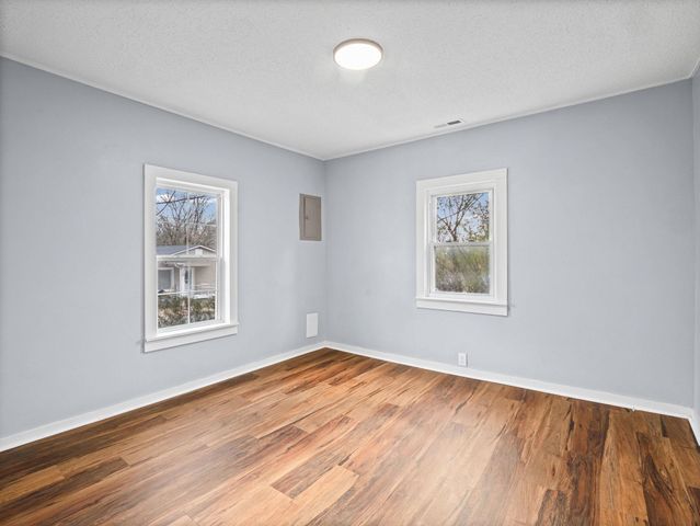 303 Sarratt Ave, Gaffney, SC 29341