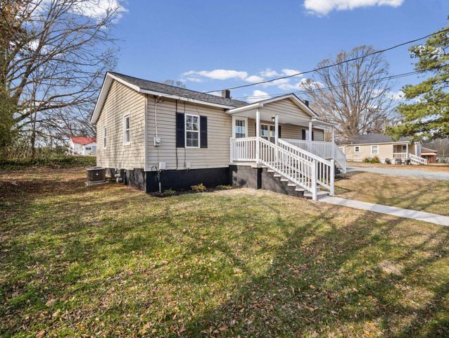 303 Sarratt Ave, Gaffney, SC 29341