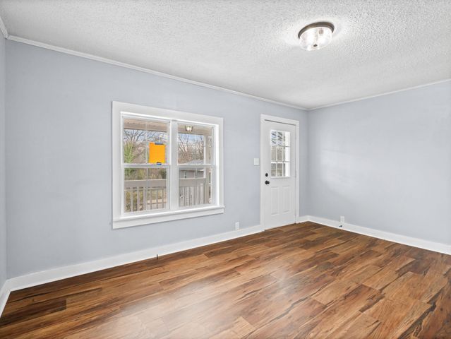 303 Sarratt Ave, Gaffney, SC 29341