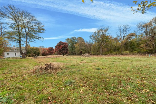 625 North Main Road, Jamestown, RI 02835