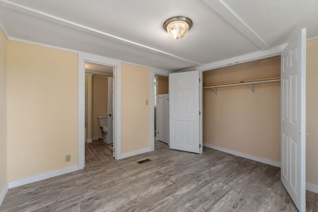 1007 Eastridge Dr, Byrdstown, TN 38549