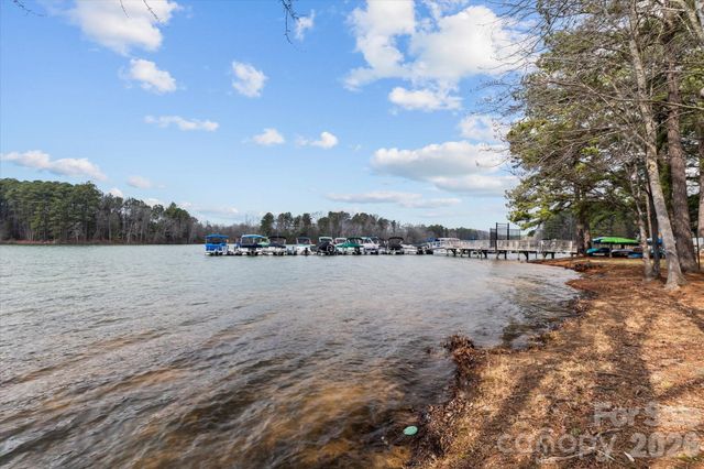 301 Bridges Farm Road, Mooresville, NC 28115