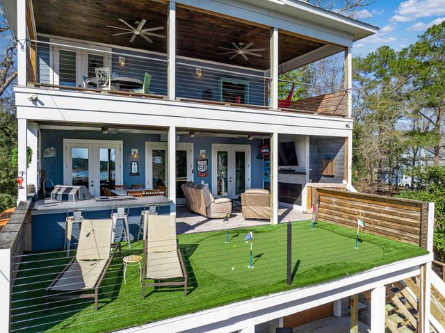 5648 Captain Kidd Road, Hollywood, SC 29449