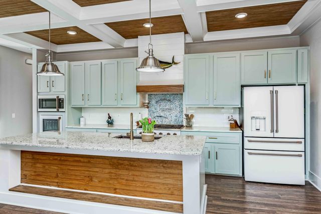 5648 Captain Kidd Road, Hollywood, SC 29449