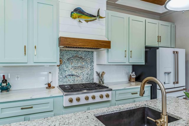 5648 Captain Kidd Road, Hollywood, SC 29449