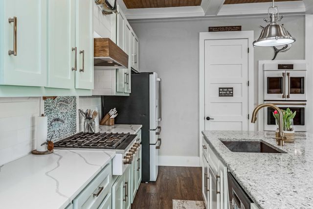 5648 Captain Kidd Road, Hollywood, SC 29449