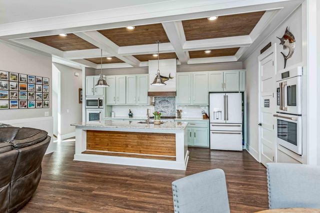 5648 Captain Kidd Road, Hollywood, SC 29449