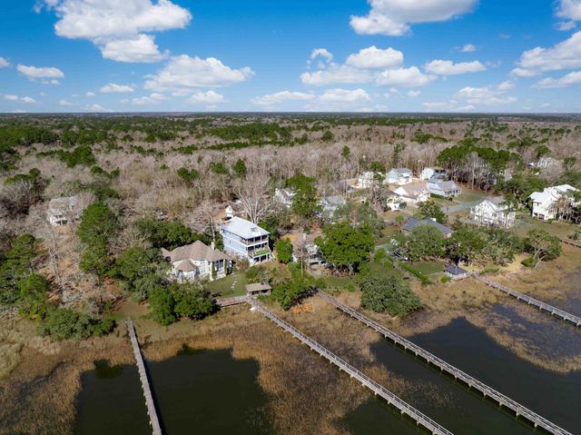 5648 Captain Kidd Road, Hollywood, SC 29449