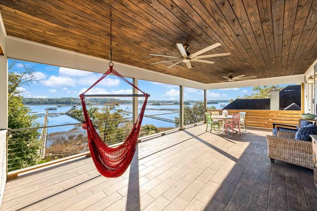 5648 Captain Kidd Road, Hollywood, SC 29449