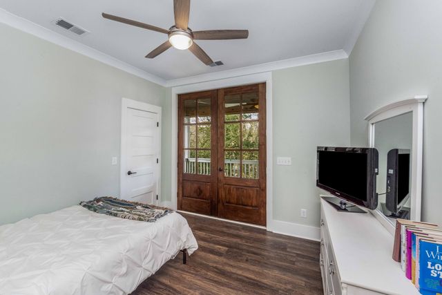 5648 Captain Kidd Road, Hollywood, SC 29449