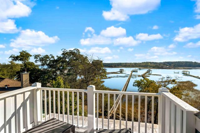 5648 Captain Kidd Road, Hollywood, SC 29449