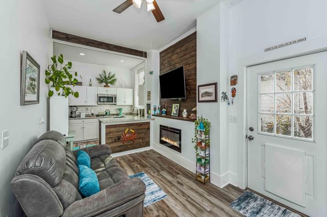 5648 Captain Kidd Road, Hollywood, SC 29449