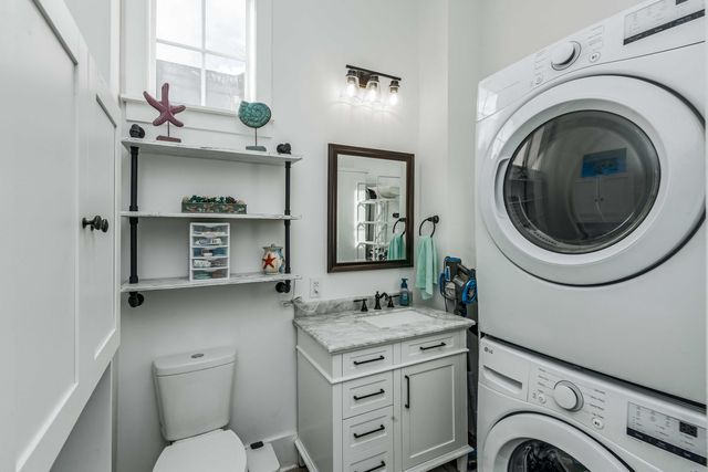 5648 Captain Kidd Road, Hollywood, SC 29449