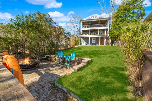 5648 Captain Kidd Road, Hollywood, SC 29449