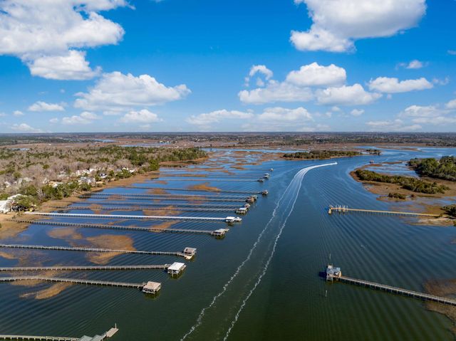 5648 Captain Kidd Road, Hollywood, SC 29449