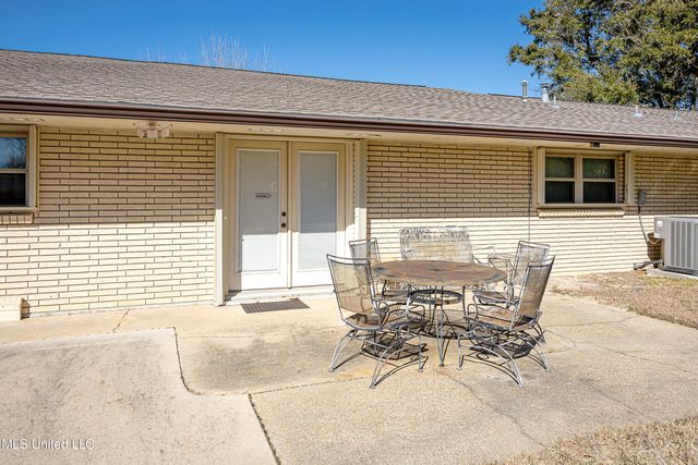 4 Northwood Drive, Long Beach, MS 39560