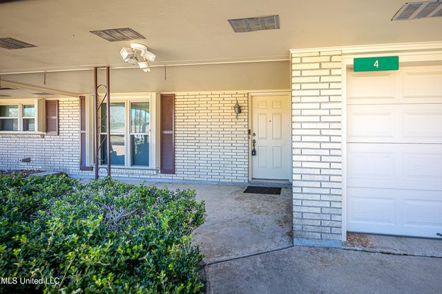 4 Northwood Drive, Long Beach, MS 39560