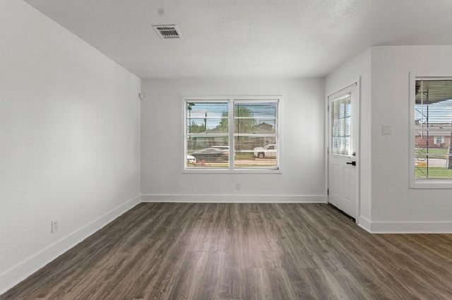 4303 Dacca Drive, Houston, TX 77047