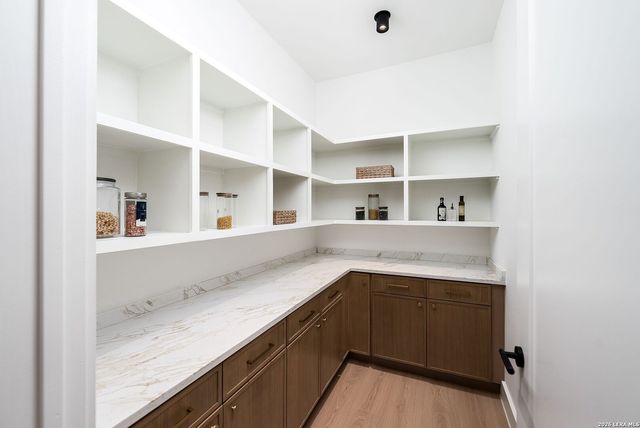 16 GRANTHAM GLN, San Antonio, TX 78257