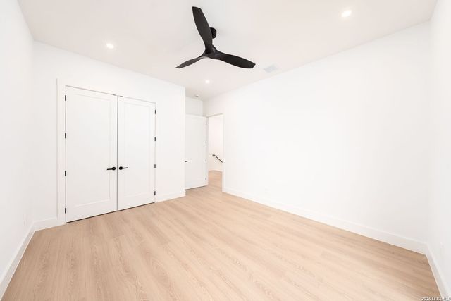 16 GRANTHAM GLN, San Antonio, TX 78257