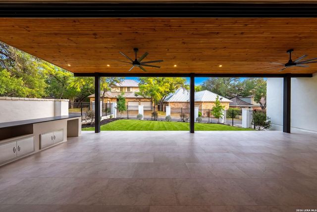 16 GRANTHAM GLN, San Antonio, TX 78257