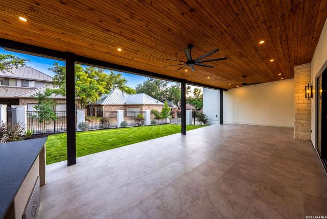 16 GRANTHAM GLN, San Antonio, TX 78257