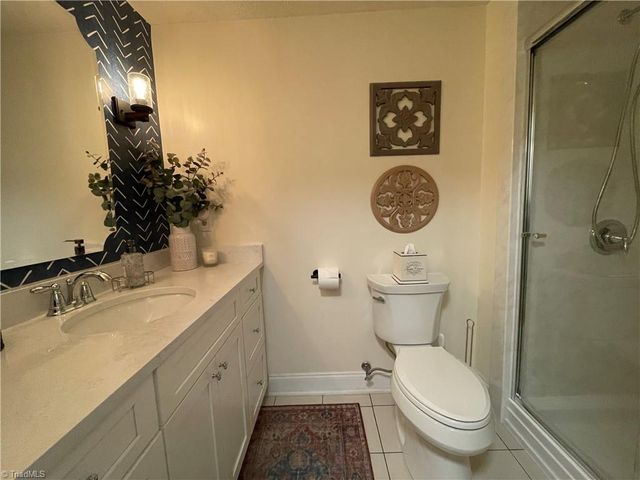 3416 Northline Avenue D, Greensboro, NC 27410