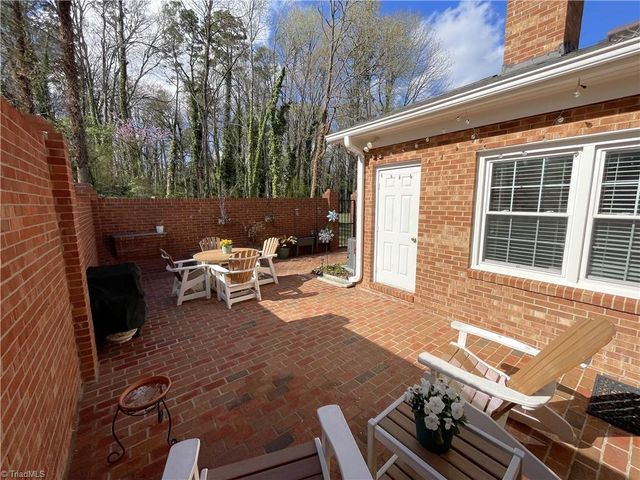 3416 Northline Avenue D, Greensboro, NC 27410
