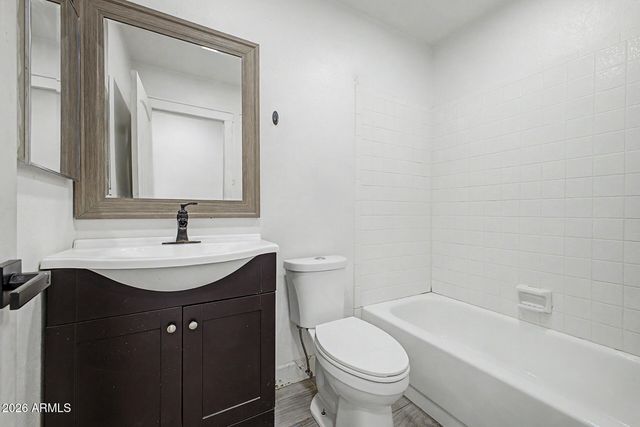 6117 W MORELAND Street, Phoenix, AZ 85043