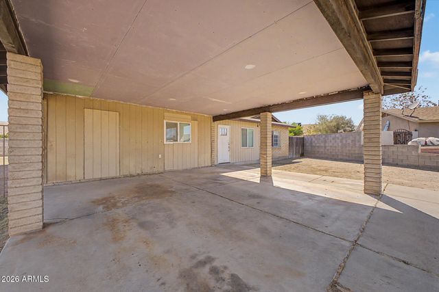 6117 W MORELAND Street, Phoenix, AZ 85043