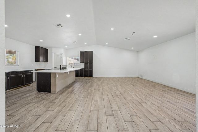 6117 W MORELAND Street, Phoenix, AZ 85043