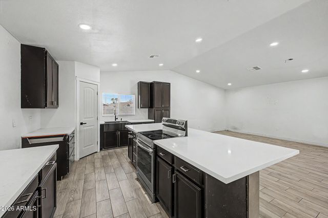 6117 W MORELAND Street, Phoenix, AZ 85043
