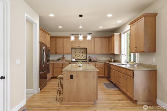 4230 68th Avenue Ct W, University Place, WA 98466