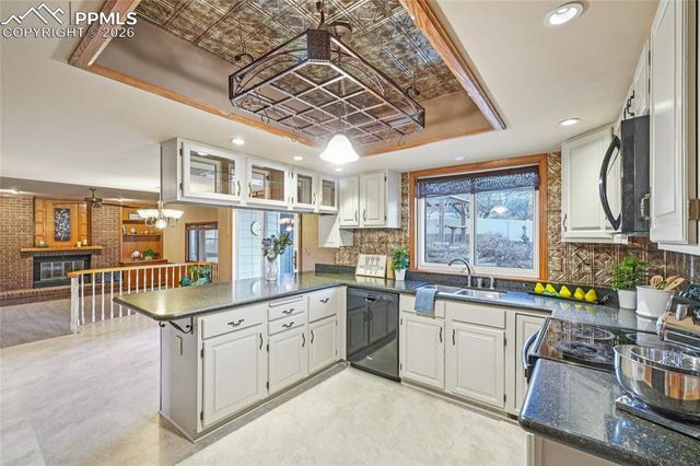 5368 W Cliff Point Circle, Colorado Springs, CO 80919